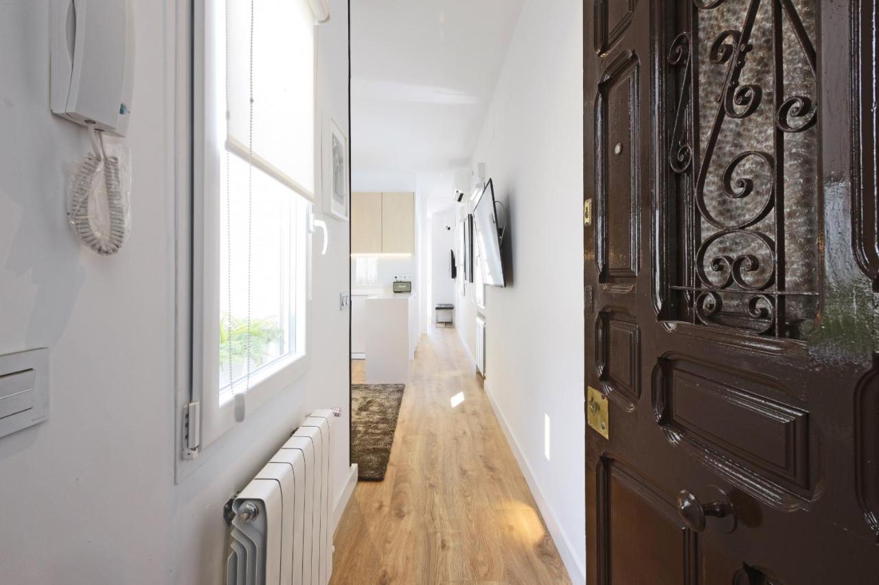 Latina Plaza Apartment Madrid Bagian luar foto